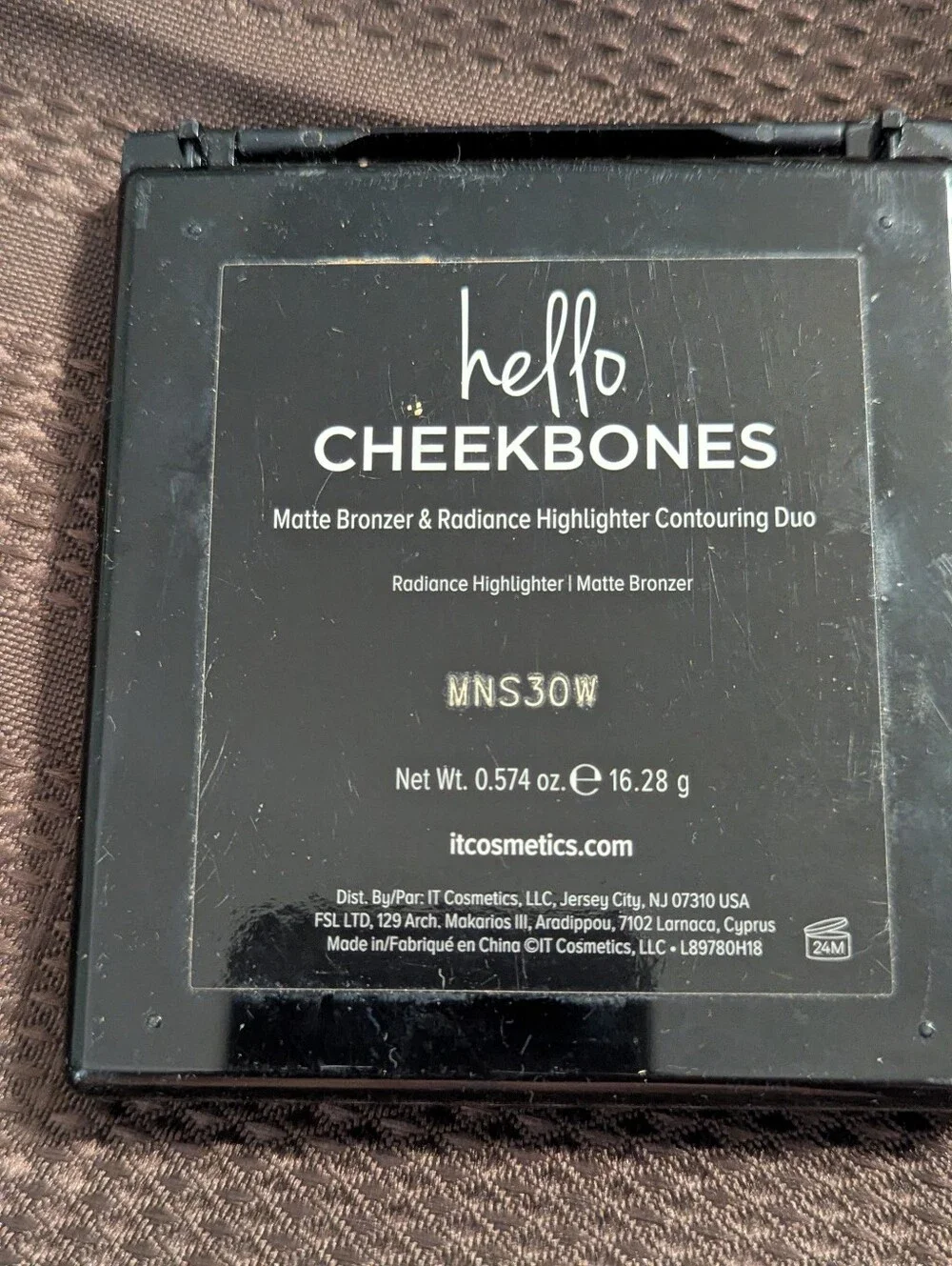 IT COSMETICS HELLO CHEEKBONES